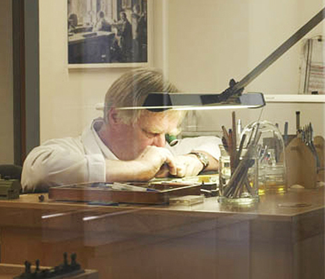 全程透明_金华亨得利腕表维修服务中心 全程透明_金华亨得利钟表维修服务中心